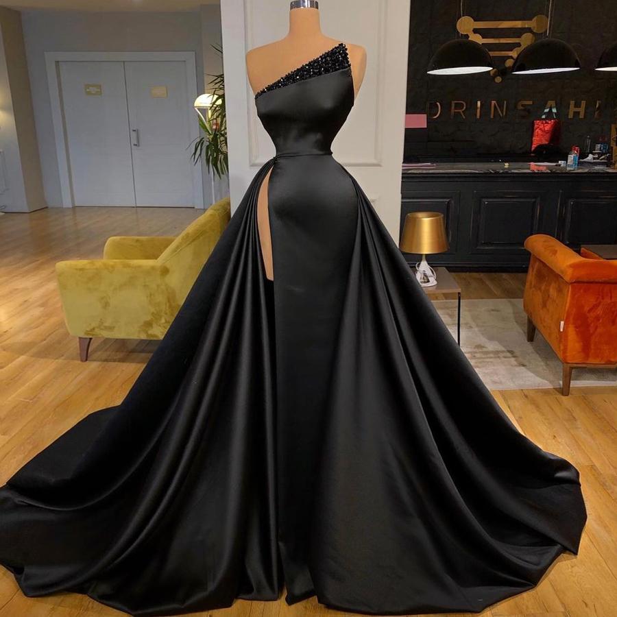 black dresses prom